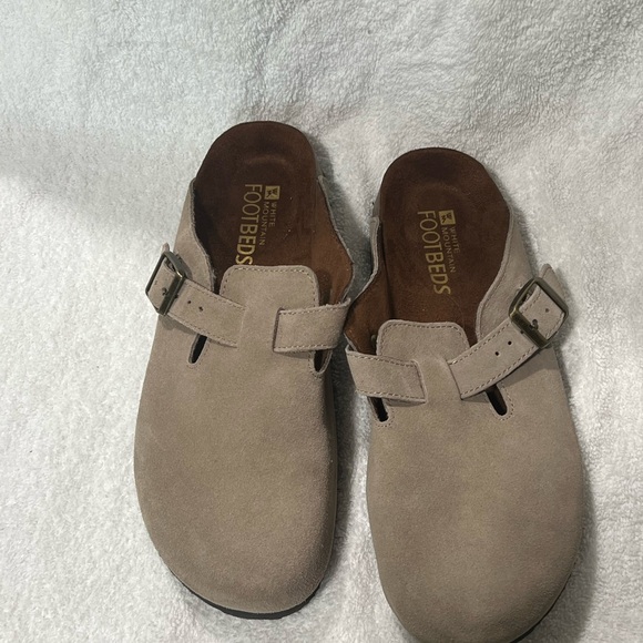 Beige Suede Slip-On Clogs size 8 - Picture 2 of 5